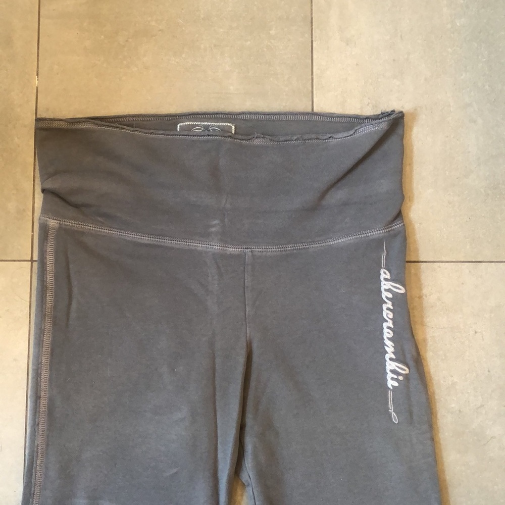 Abercrombie Sweat Pants - Picture 2 of 13